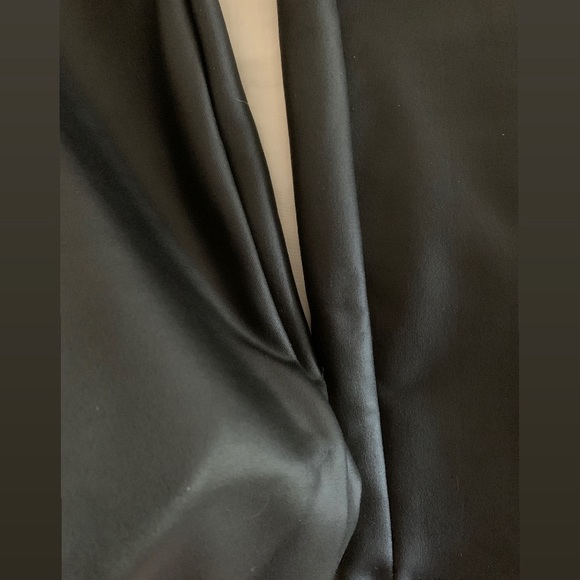 Vegan leather leggings - Picture 2 of 4